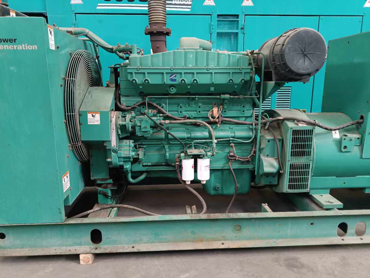 曲松过载会对 600kW 柴油发电机组造成哪些损害？